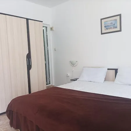 Summer House Tiara Apart Otel Primorsko